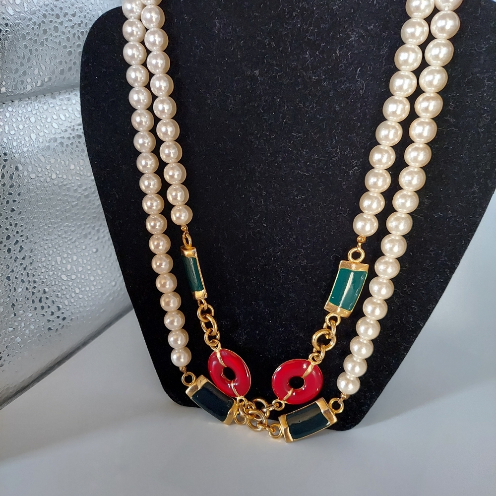 Beautiful Statement Faux Pearl Necklace&Enamel Dark Green&Maroon Metal Segments.